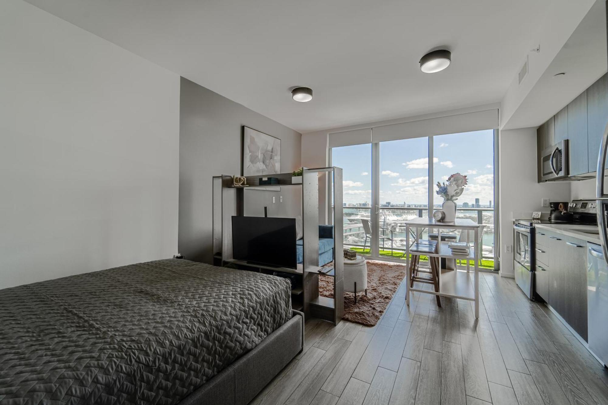 Tr Miami 2 Bedroom, 1 Bedroom, And Studio Condos With Balconies ภายนอก รูปภาพ